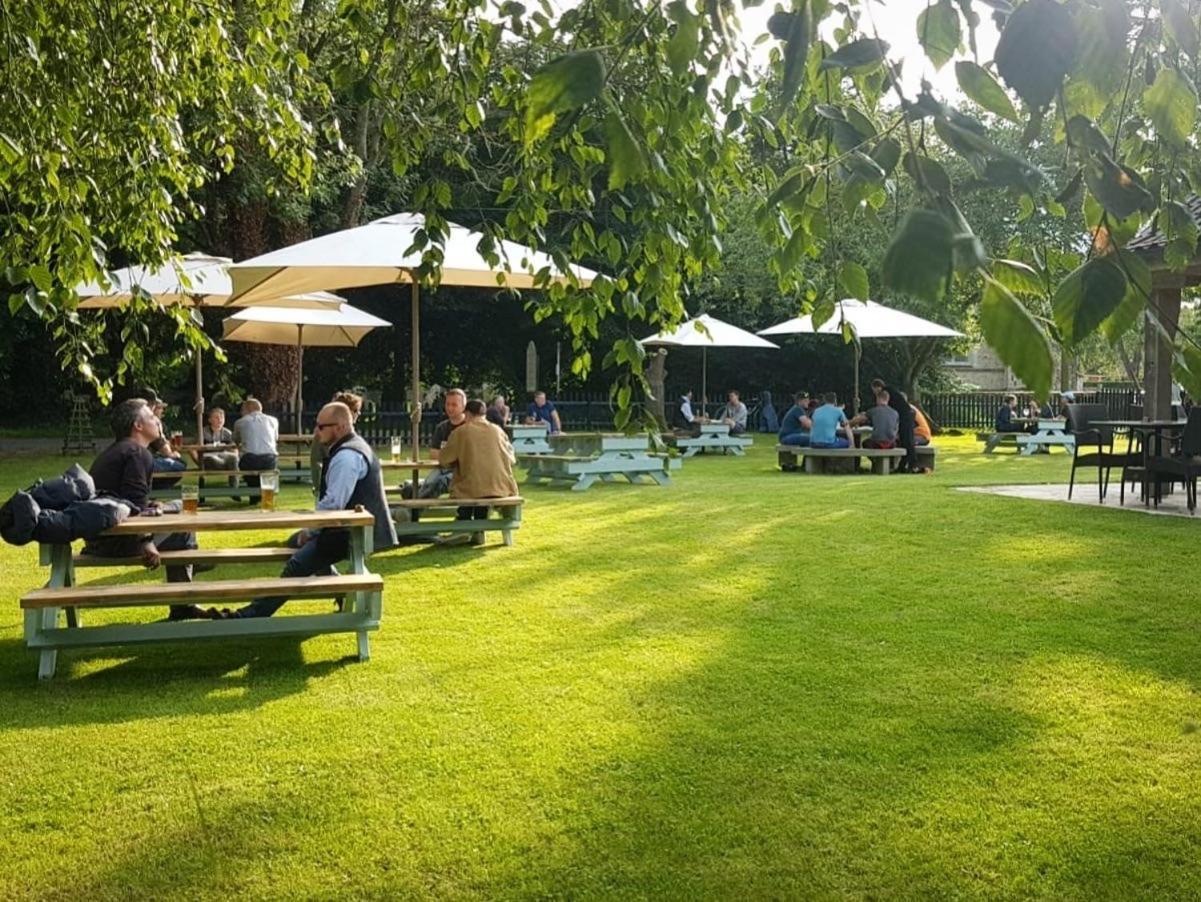 The Bedingfeld Arms Hotel Oxborough Exterior photo