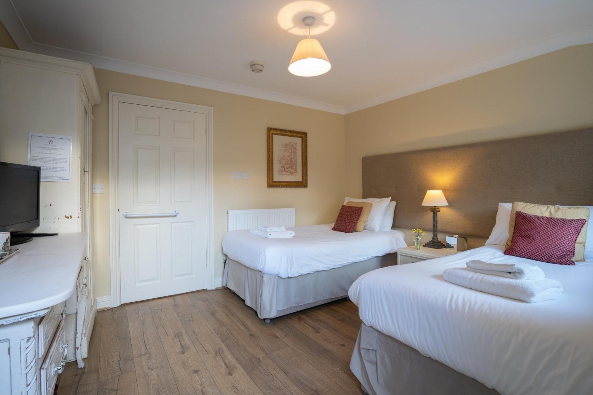 The Bedingfeld Arms Hotel Oxborough Room photo