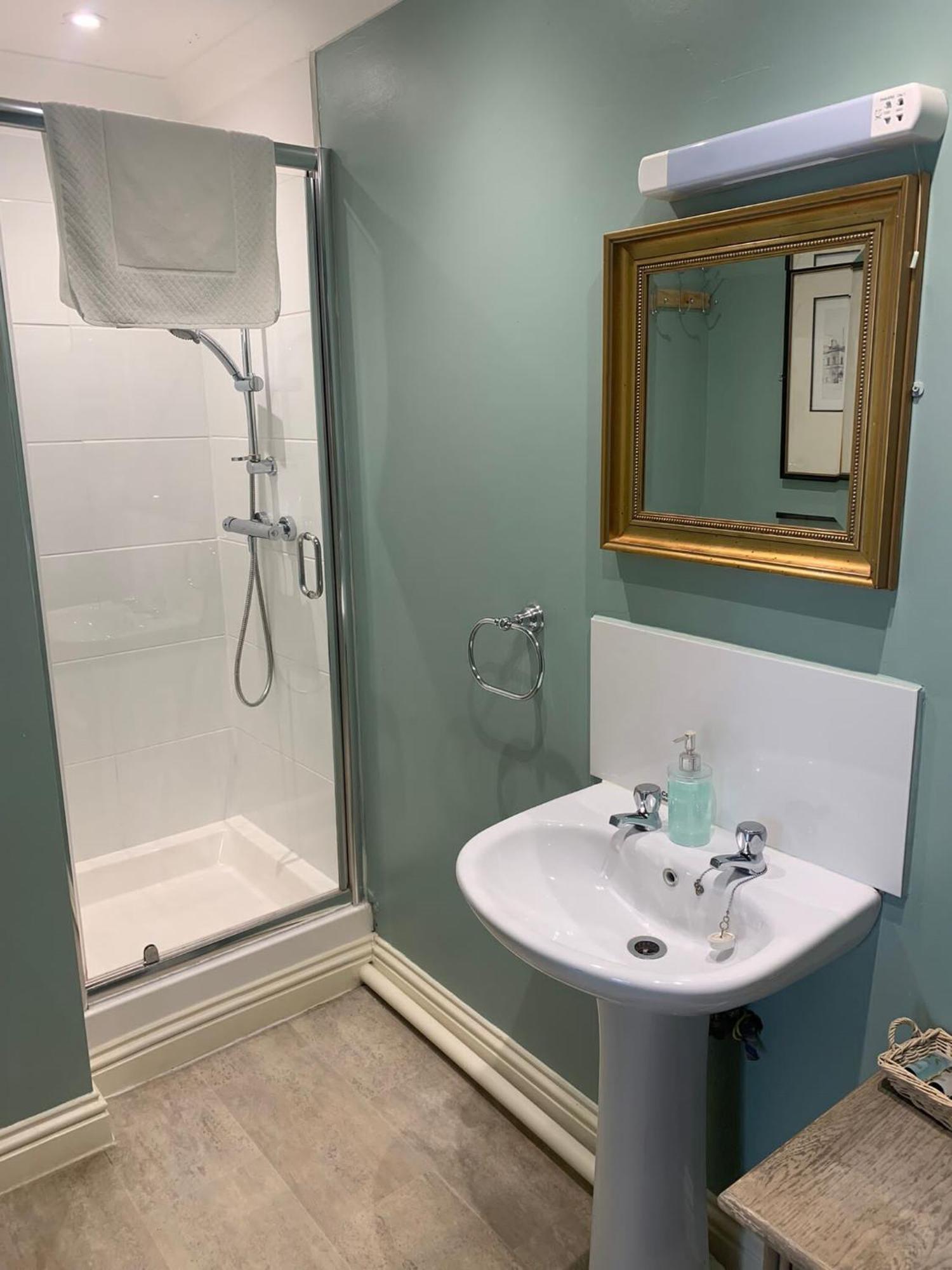 The Bedingfeld Arms Hotel Oxborough Room photo